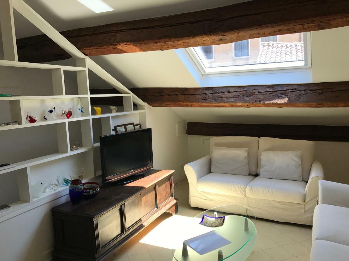 Moonlight Attic Apartment Venice Ngoại thất bức ảnh
